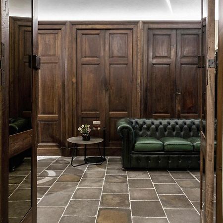 Goldenstern Townhouse Hotel Bolzano Bagian luar foto