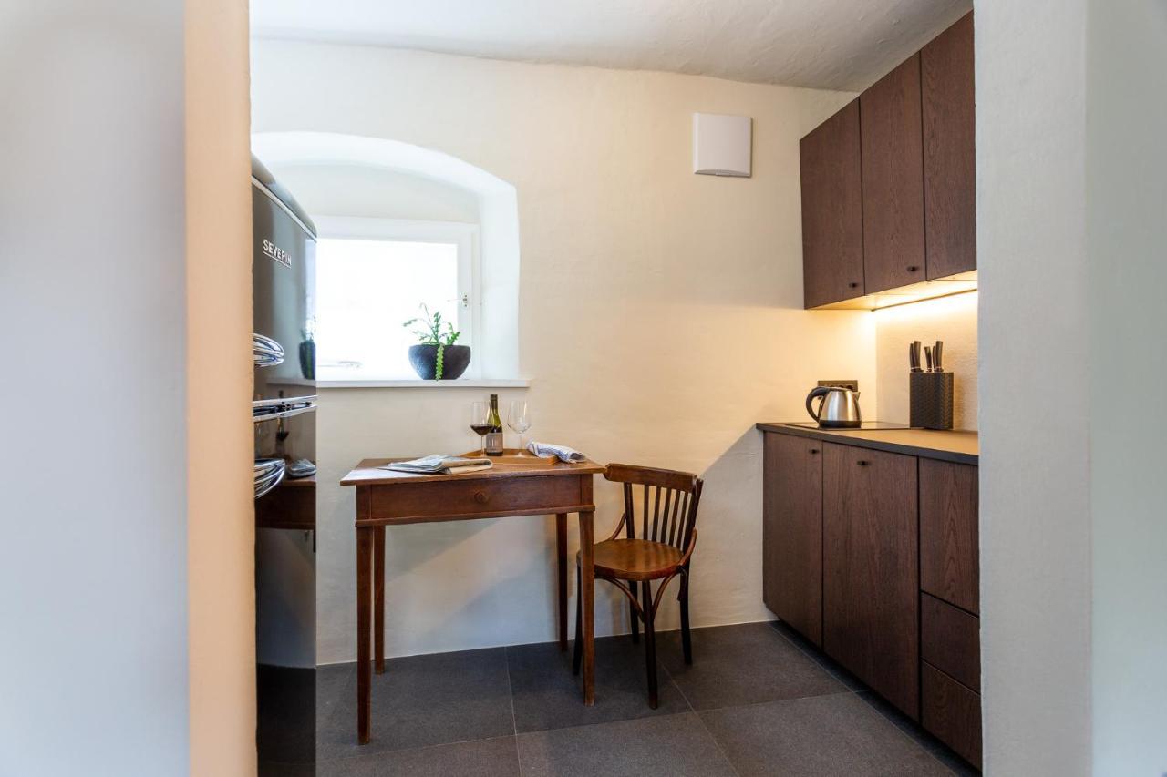 Goldenstern Townhouse Hotel Bolzano Bagian luar foto
