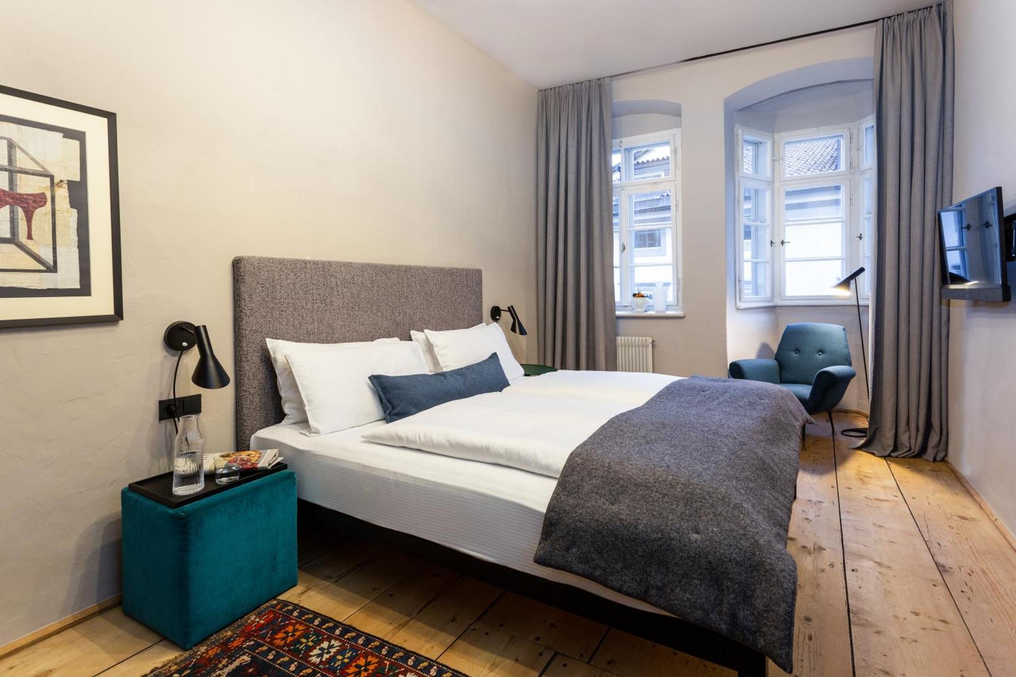 Goldenstern Townhouse Hotel Bolzano Bagian luar foto