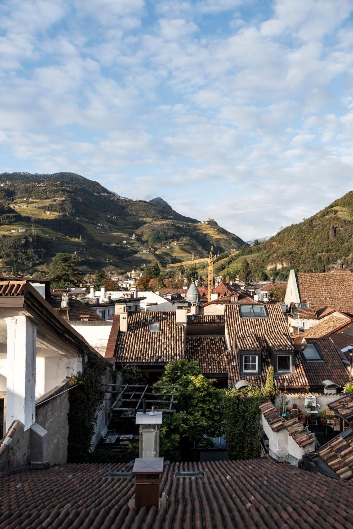 Goldenstern Townhouse Hotel Bolzano Bagian luar foto