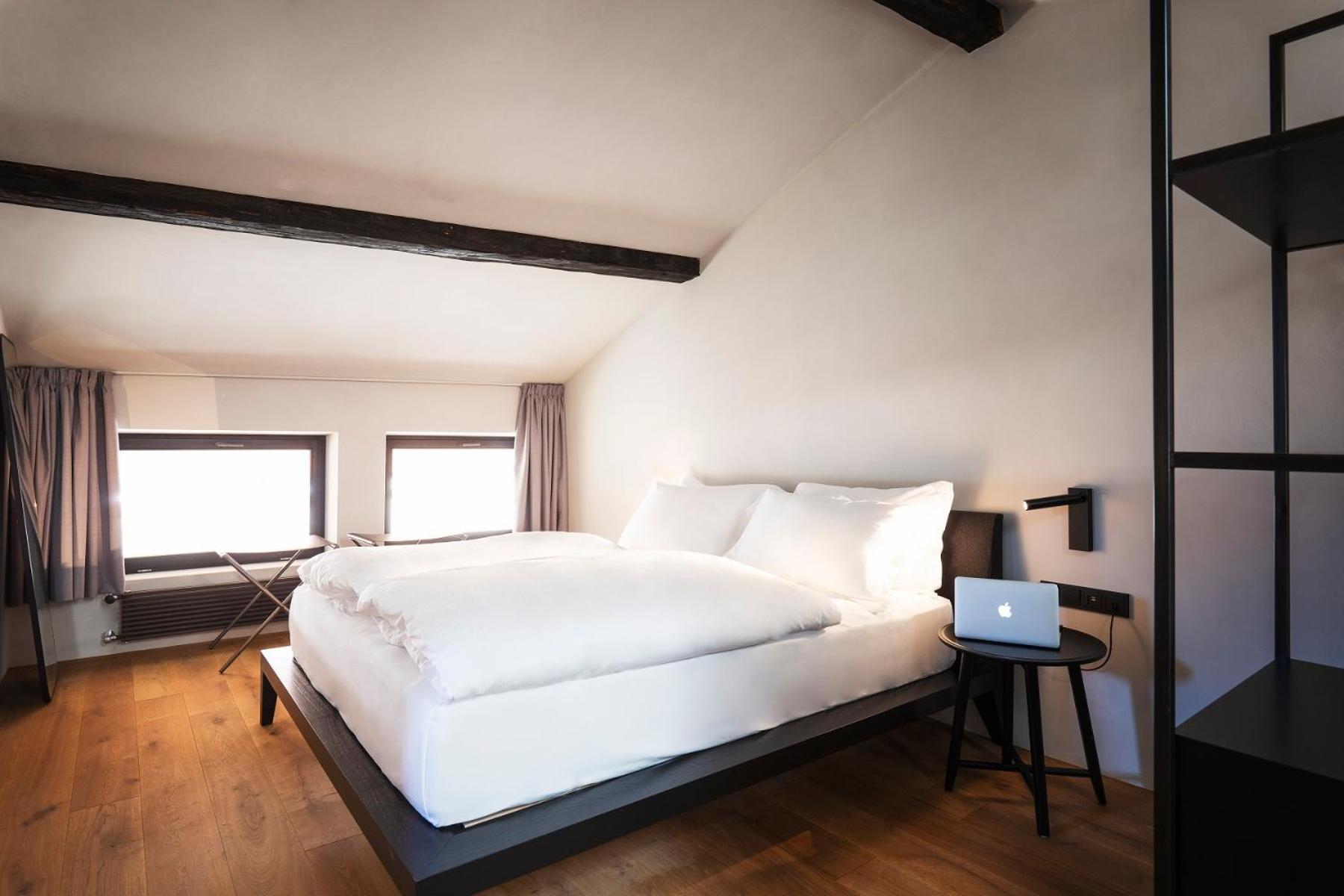 Goldenstern Townhouse Hotel Bolzano Bagian luar foto