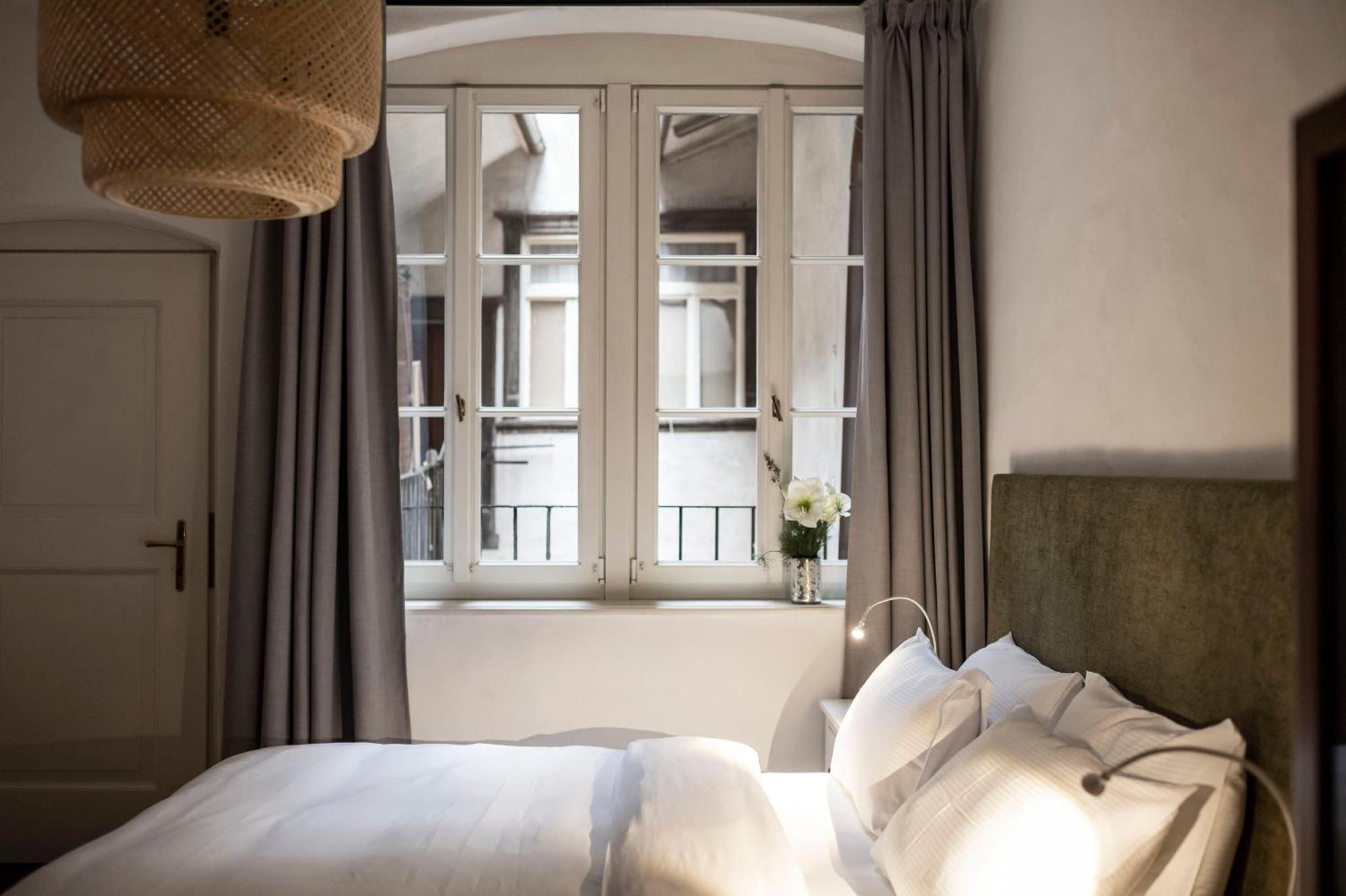 Goldenstern Townhouse Hotel Bolzano Bagian luar foto
