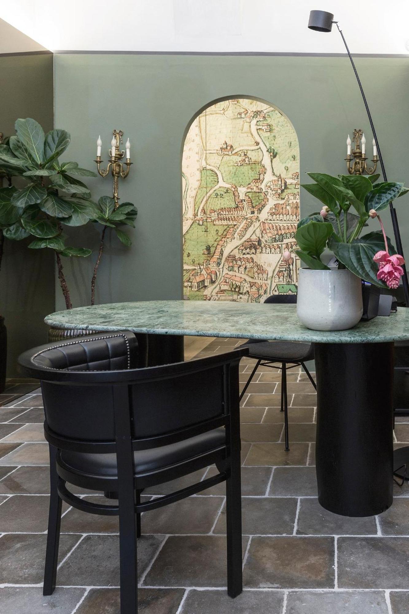 Goldenstern Townhouse Hotel Bolzano Bagian luar foto