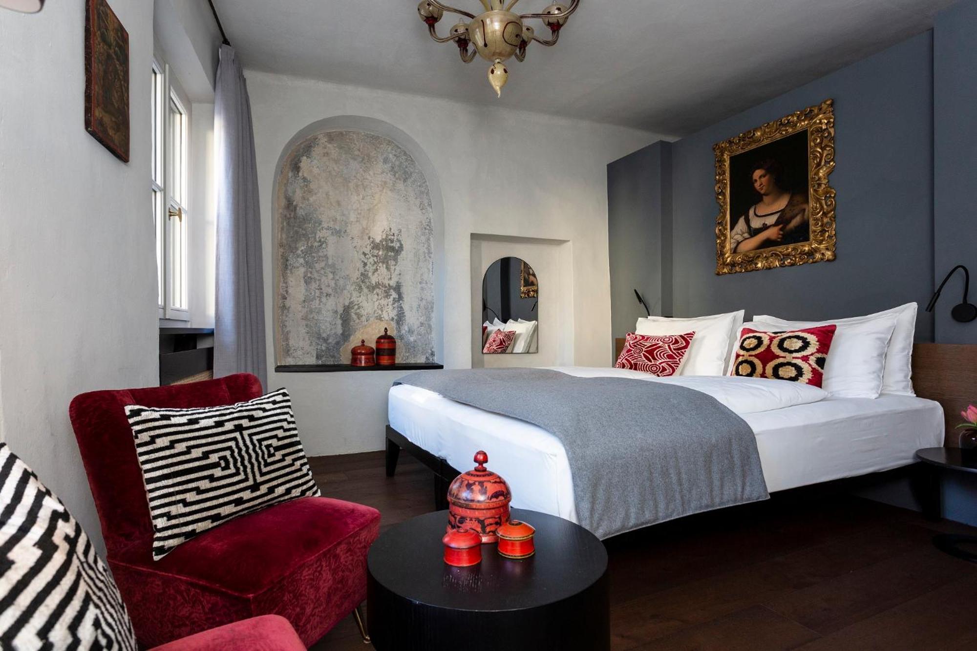 Goldenstern Townhouse Hotel Bolzano Bagian luar foto