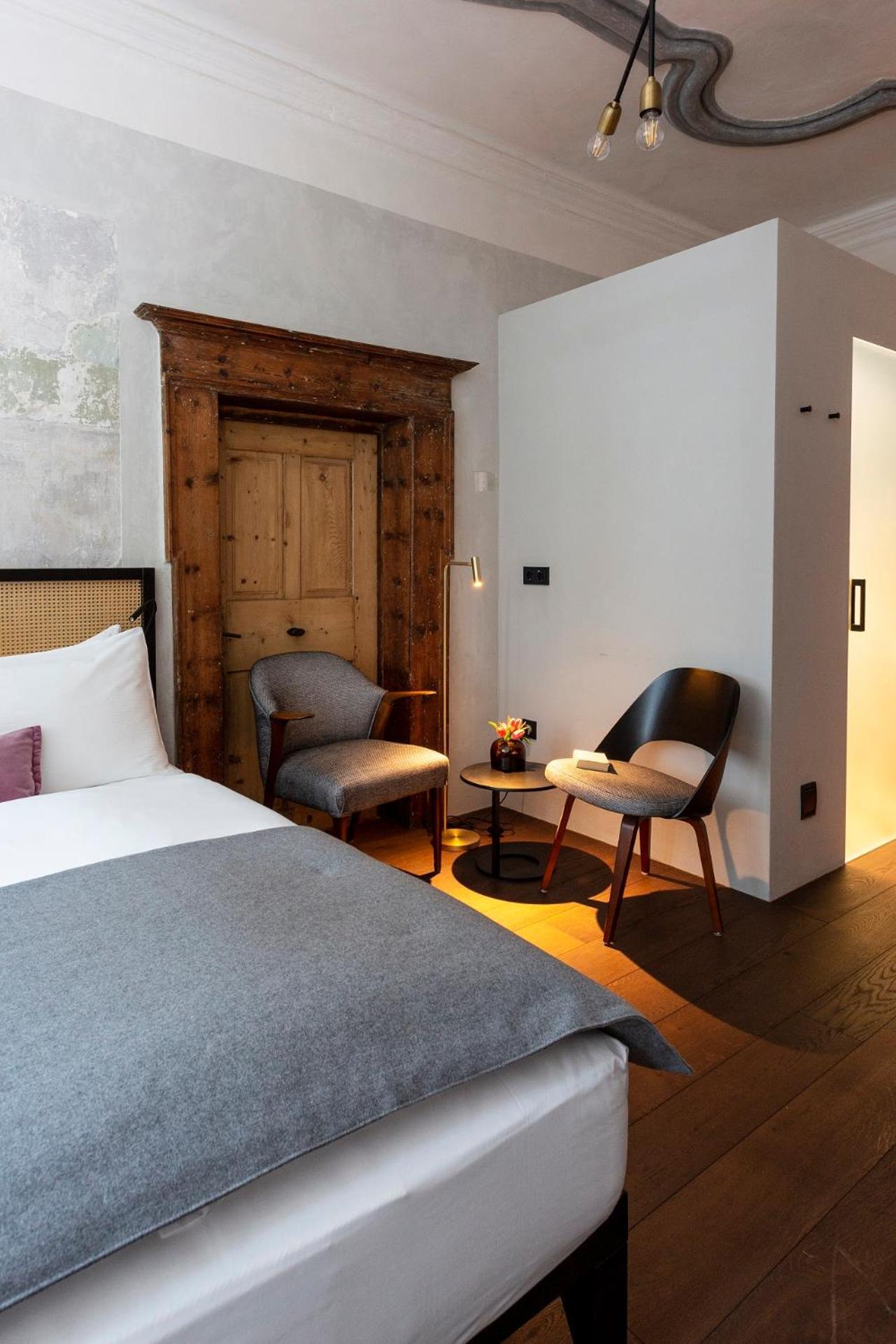 Goldenstern Townhouse Hotel Bolzano Bagian luar foto